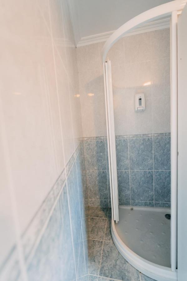 Apartamento La Iglesia Caldas De Reis Exteriör bild